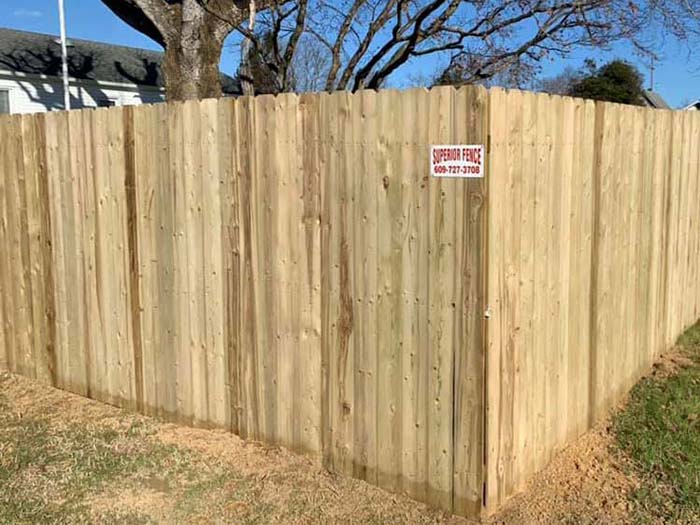 Photo of a stockade wood privacy fence in South Jersey, NJ