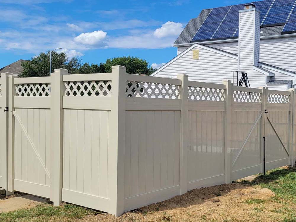 Photo of a South Jersey vinyl fence