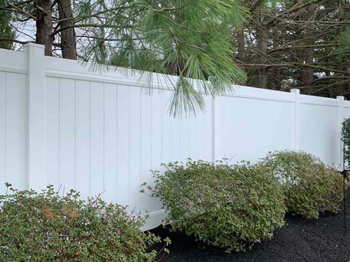 Photo of a vinyl South Jersey residential fence